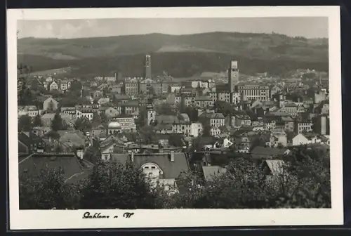 AK Gablonz a. N., Blick auf das neue Rathaus und die Kirche