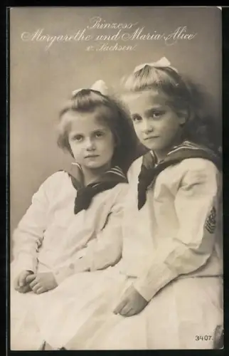Foto-AK Walter Hahn, Nachfolger: Prinzessinnen Margarethe und Maria Alice von Sachsen in Matrosen-Kleidchen