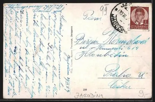 AK Jagodina, Soldatendenkmal mit Anlage, Panorama mit Gasthaus aus der Vogelschau