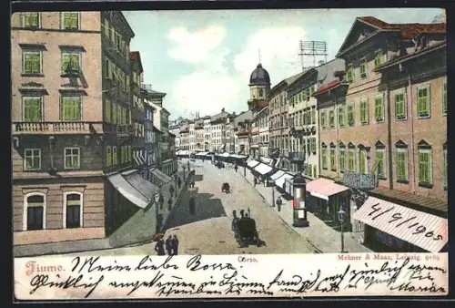 AK Fiume, Corso, Strassenpartie mit Geschäften aus der Vogelschau