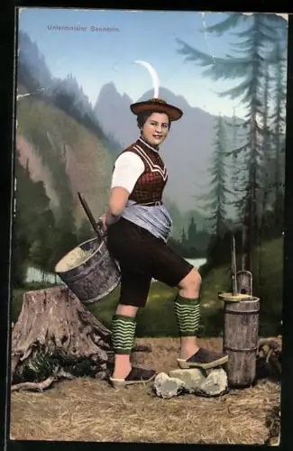 AK Unterinntaler Sennerin am Butterstampfer