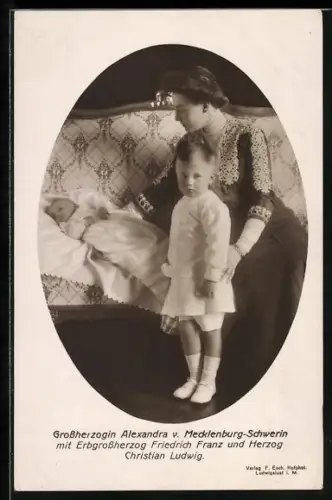 AK Grossherzogin Alexandra von Mecklenburg-Schwerin mit Erbgrossherzog Friedrich Franz & Herzog Christian Ludwig