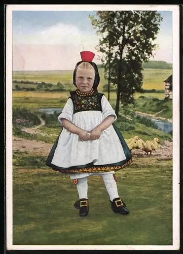 AK Eine kleine Schwälmerin in hessischer Tracht