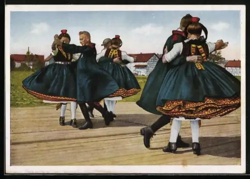 AK Hessische Trachten, Frauen und Männer beim Schwälmer Tanz