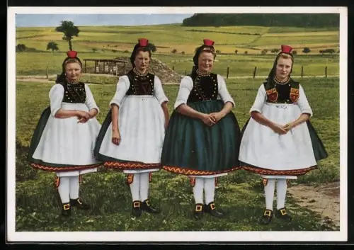 AK hessische Tracht, die Schwälmer Freundinnen
