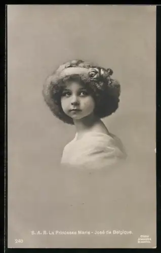 AK La Princesse Marie-Jose von Belgien mit Haarband in lockigen Haaren