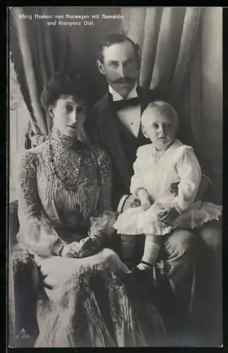 AK König Haakon von Norwegen mit Gemahlin & Kronprinz Olaf