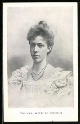AK Prinzessin Albert von Belgien mit Perlenkette und weissem Kleid