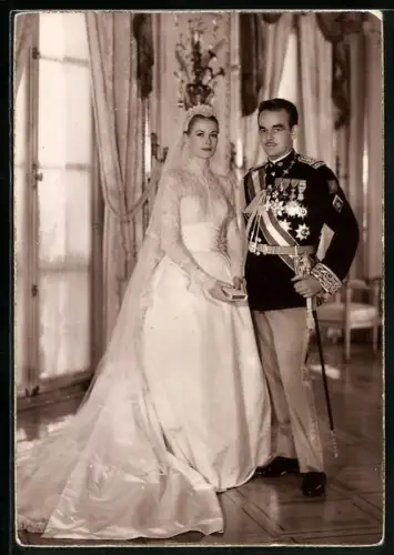 AK Mariage de L. L. A. A. S. S. Le Prince Rainier III. de Monaco et la Princesse Grace Patricia de Monaco, 1956