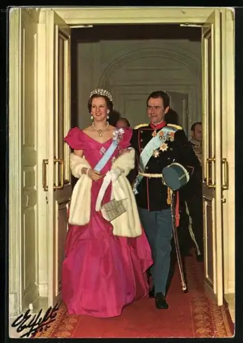 AK Königin Margrethe II. und Prinz Henrik von Dänemark bei einem Empfang