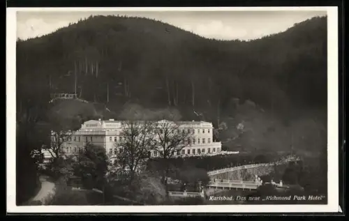 AK Karlsbad, Richmond Park Hotel aus der Vogelschau