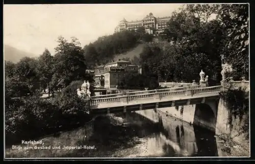 AK Karlsbad, Gasbad und Imperial-Hotel mit Brücke