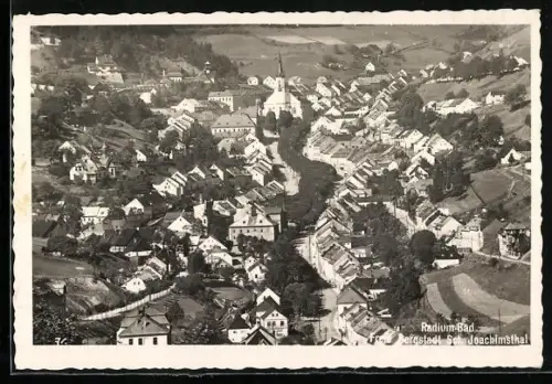 AK Sct. Joachimsthal, Teilansicht und Strassenpartie mit Kirche