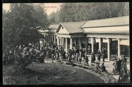 AK Franzensbad, Kurgarten mit Kolonnade