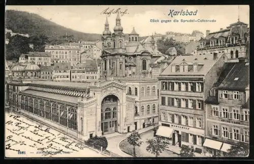 AK Karlsbad, Blick gegen Sprudel-Colonnade, mit Geschäft Mariahilf