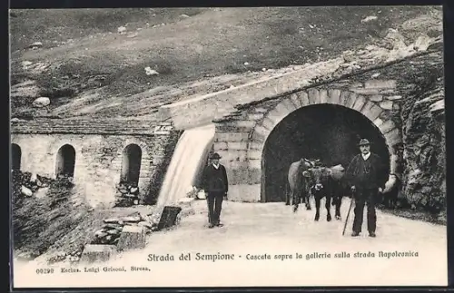 AK Strada del Sempione, Cascata sopra la galleria sulla strada Napoleonica