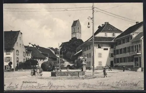 AK Gelterkinden, Kinder am Brunne, Blick zur Kirche