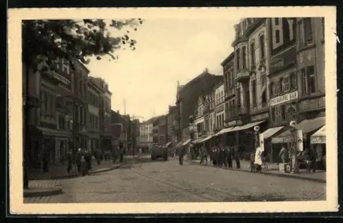 AK Forbach, Strassenpartie Rue Nationale mit Geschäften