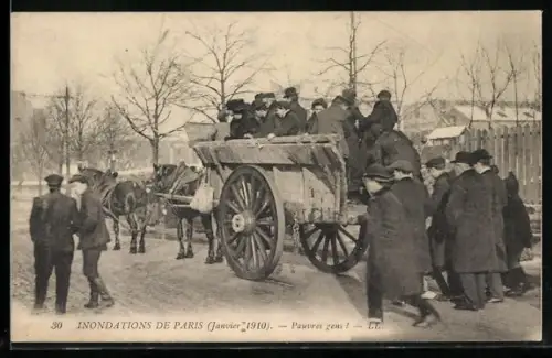 AK Paris, Inondations de janvier 1910, Pauvres gens