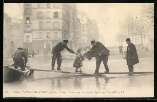 AK Paris, Inondations de Janvier 1910, Sauvetage d`un enfant Quai des Tournelles, Hochwasser