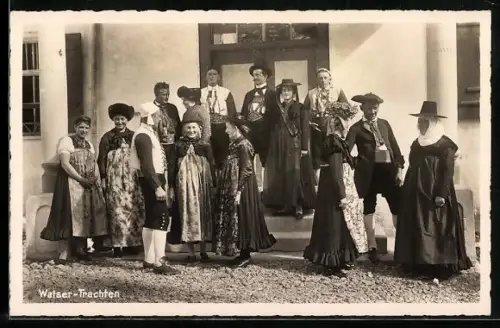 AK Leute in Walser Trachten