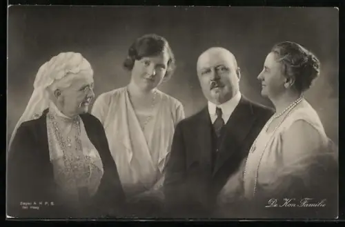 AK Königliche Familie von den Niederlanden