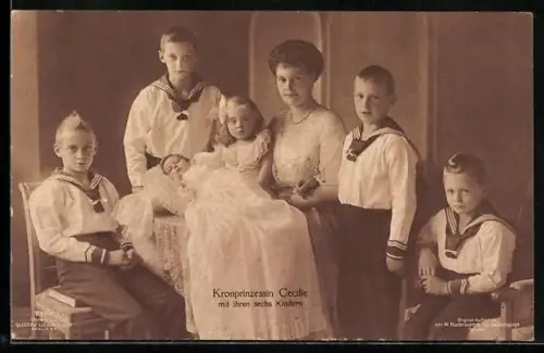 AK Kronprinzessin Cecilie mit ihren 6 Kindern, Kronprinz Wilhelm von Preussen