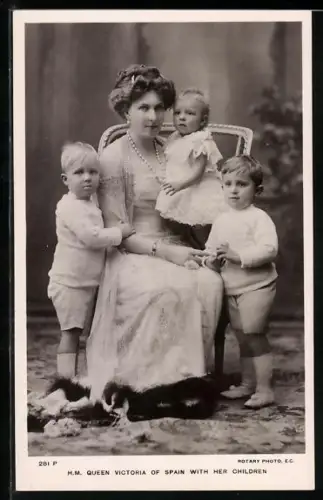 AK H. M. Queen Victoria of Spain with her Children