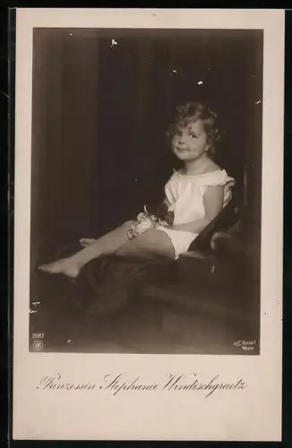 AK Prinzessin Stephanie Windischgraetz von Österreich als kleines niedliches Mädchen