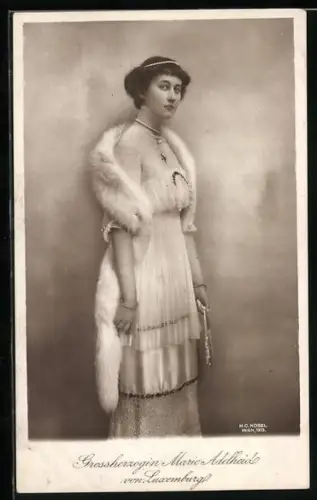 AK Grossherzogin Marie Adelheid von Luxemburg mit Kopfschmuck