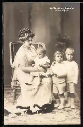 AK Königshaus von Spanien, La Reina de Espana y sus hijos
