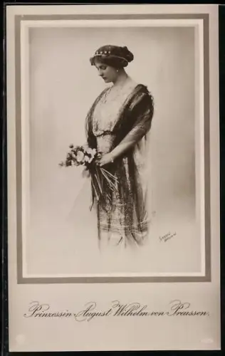 AK Prinzessin August Wilhelm von Preussen, Prinzessin Alexandra Viktoria von Schleswig-Holstein