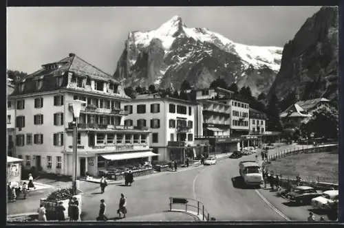 AK Grindelwald, Hotel Kreuz und Post mit Wetterhorn