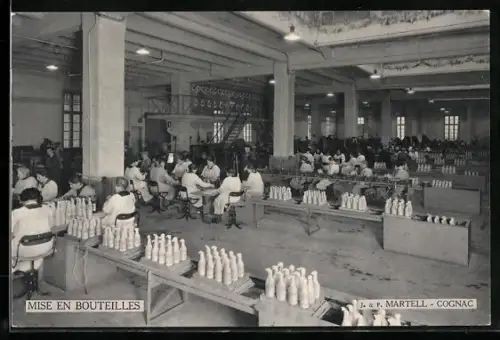 AK Cognac, J. & F. Martell, Mise en Boureilles, Fabrikarbeiter