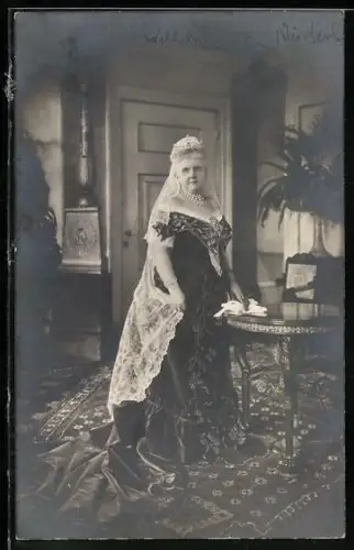 AK Königin Moeder von den Niederlanden mit Schleier