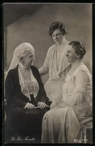 AK Die Königliche Familie von den Niederlanden