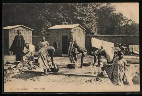 AK Le Lavoir, Waschfrau