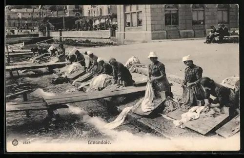 AK Lavandaie, Waschfrauen bei ihrer Arbeit