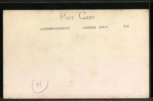 Foto-AK Waschfrauen beim Waschen der Wäsche an einem Fluss