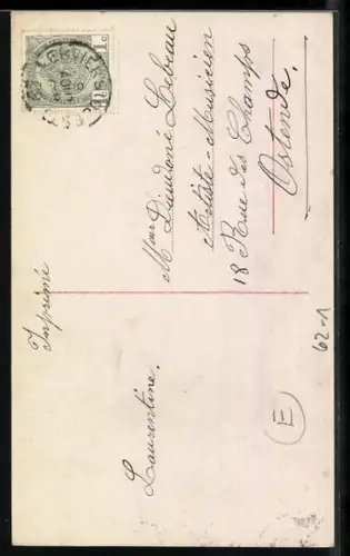 AK Frau im Kleid mit dem Buchstaben D