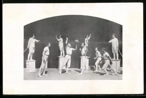 AK Männer und Frauen beim Ballsport, turnen