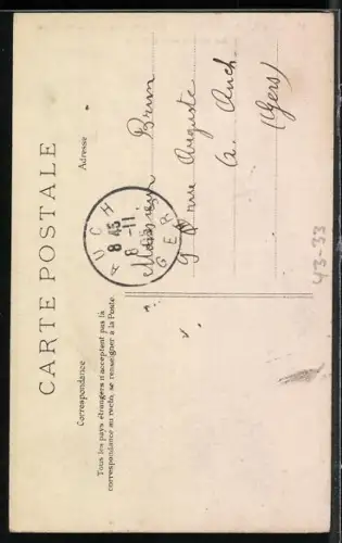 AK Asnières, Au Cimetière des Chiens, Le chien sauveteur