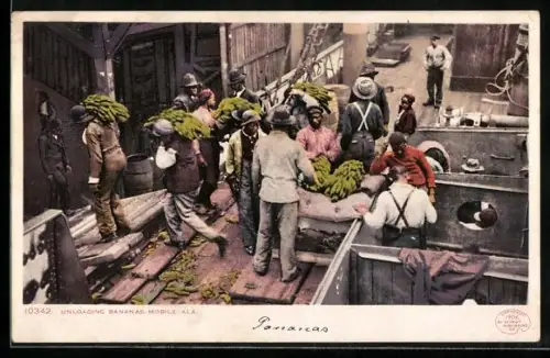 AK Das Entladen von Bananen