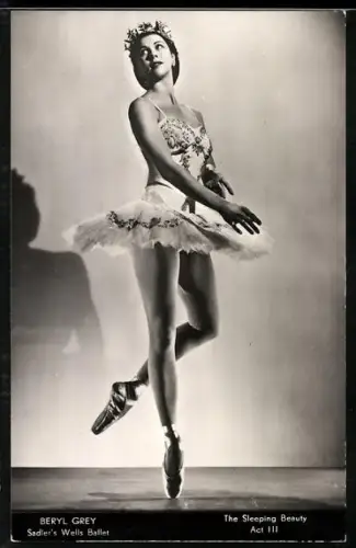 AK Ballet-Tänzerin Beryl Grey beim tanzen