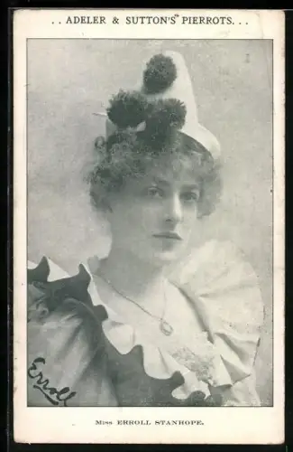 AK Miss Erroll Stanhope als Pierrot