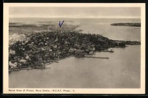AK Pictou /Nova Scotia, Aerial view of Pictou, taken by the Roal Canadian Air Force