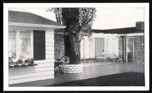 AK Canada, Simpson`s House of Ideas showing you the newest and most attractive in furnishinhs and decoration