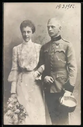 AK Erzherzogin Elisabeth von Österreich u. Prinz Otto zu Windisch-Graetz in Uniform