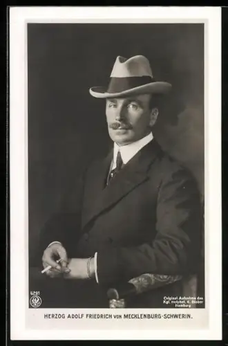 AK Herzog Adolf Friedrich von Mecklenburg-Schwerin im Anzug mit Hut