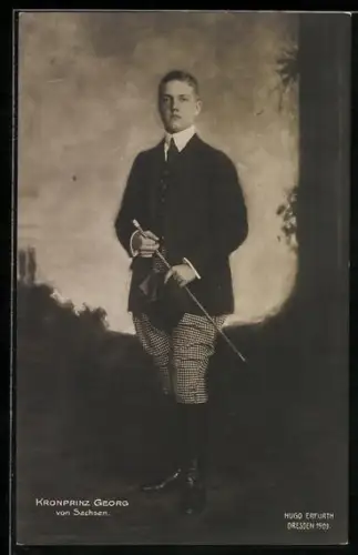 Foto-AK Hugo Erfurth: Kronprinz Georg von Sachsen im Reitanzug